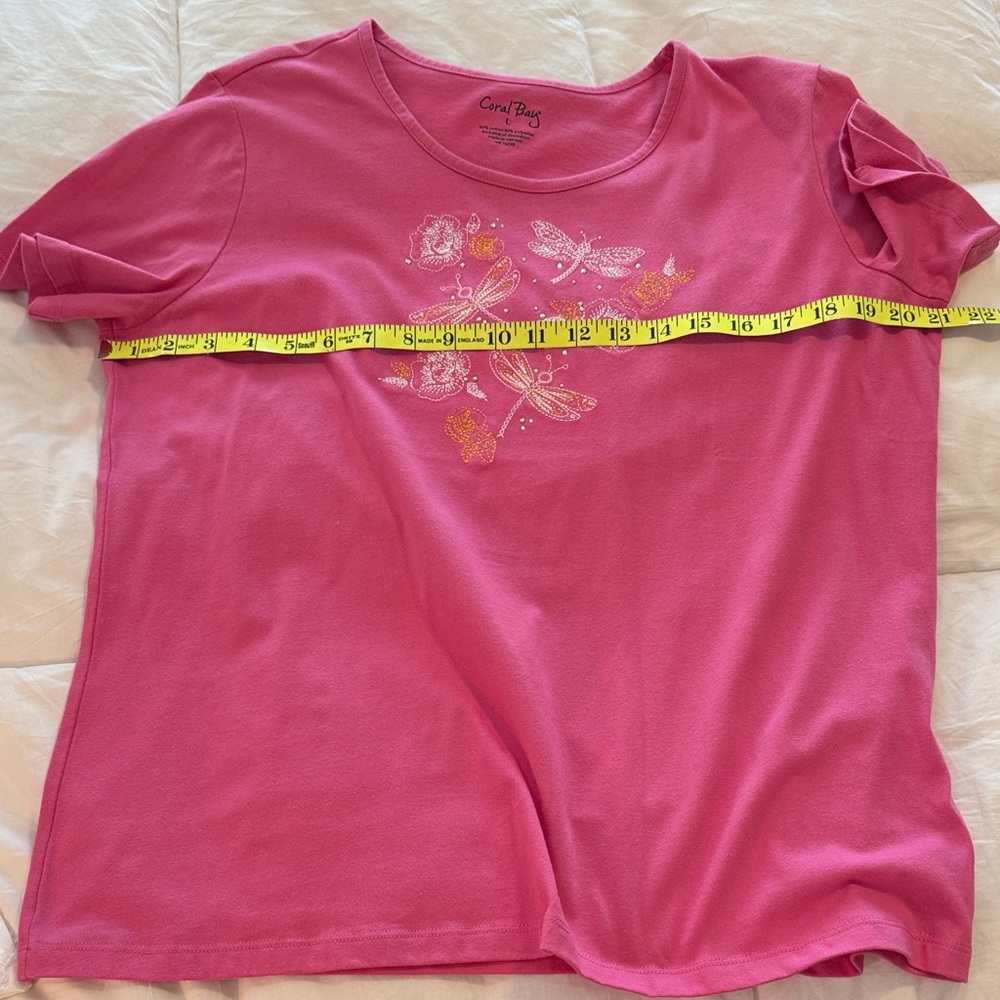 Coral Bay Rose Graphic Tee Large